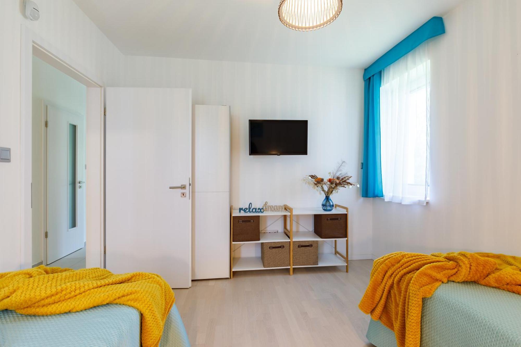 Blue4 Apartment Balatonfuzfo Ngoại thất bức ảnh