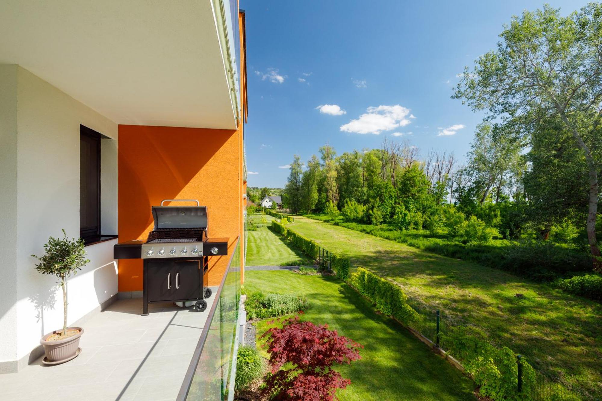 Blue4 Apartment Balatonfuzfo Ngoại thất bức ảnh