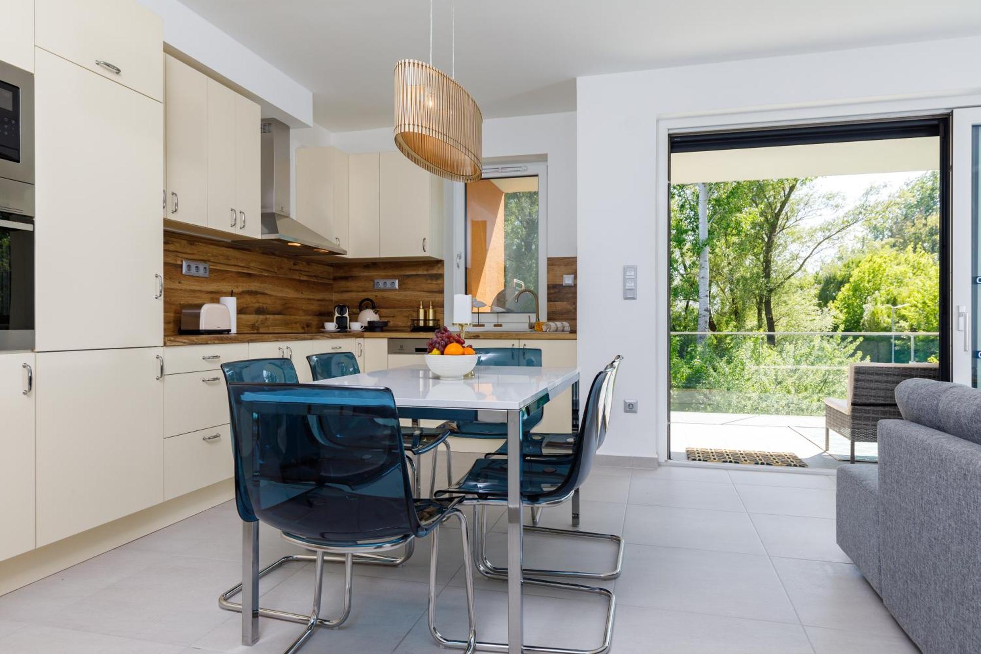 Blue4 Apartment Balatonfuzfo Ngoại thất bức ảnh