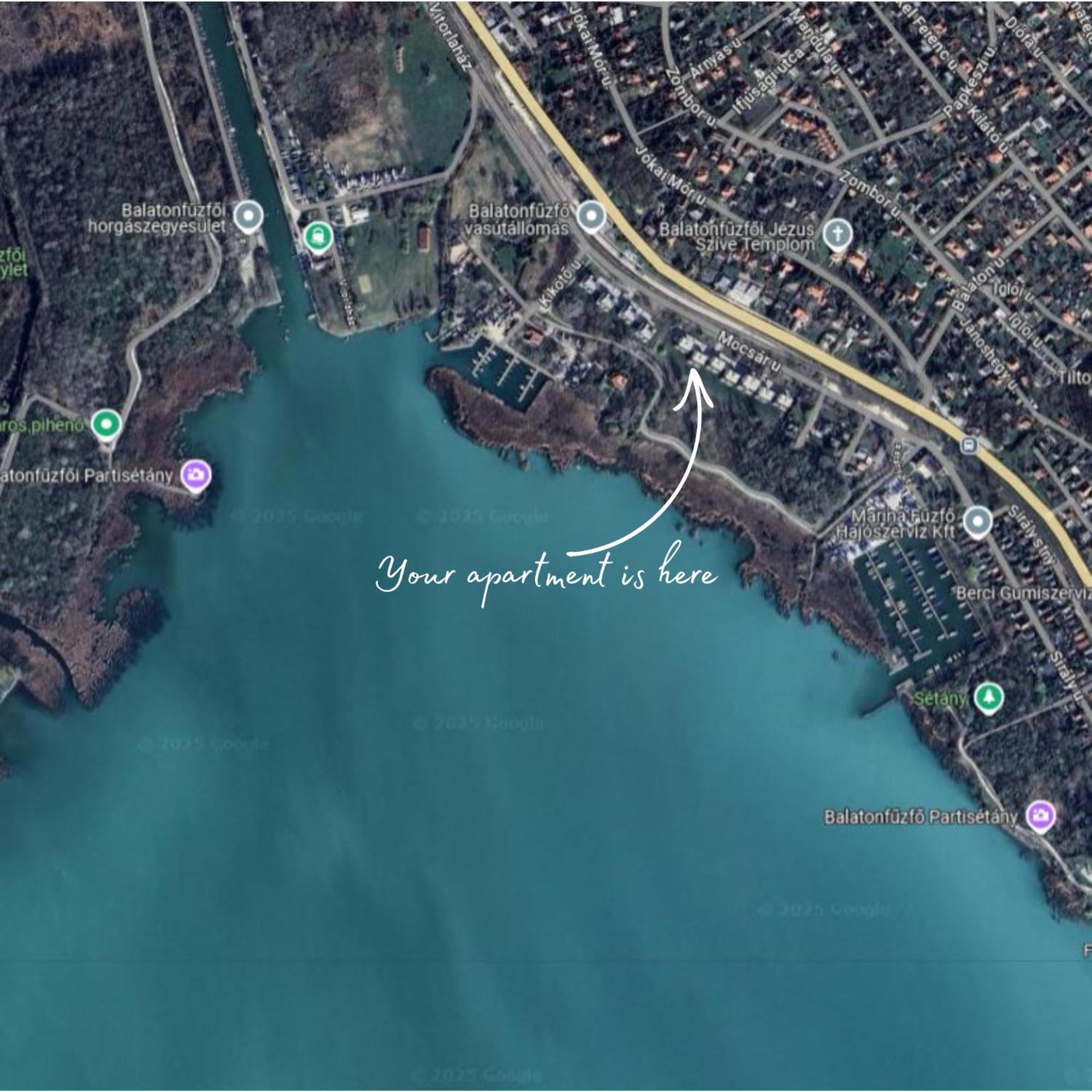 Blue4 Apartment Balatonfuzfo Ngoại thất bức ảnh